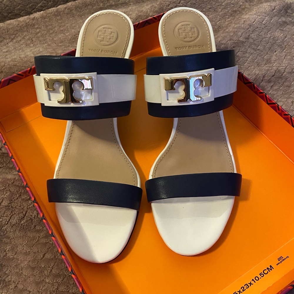 New Navy and White Tory Burch Wedge Sandal Size 8